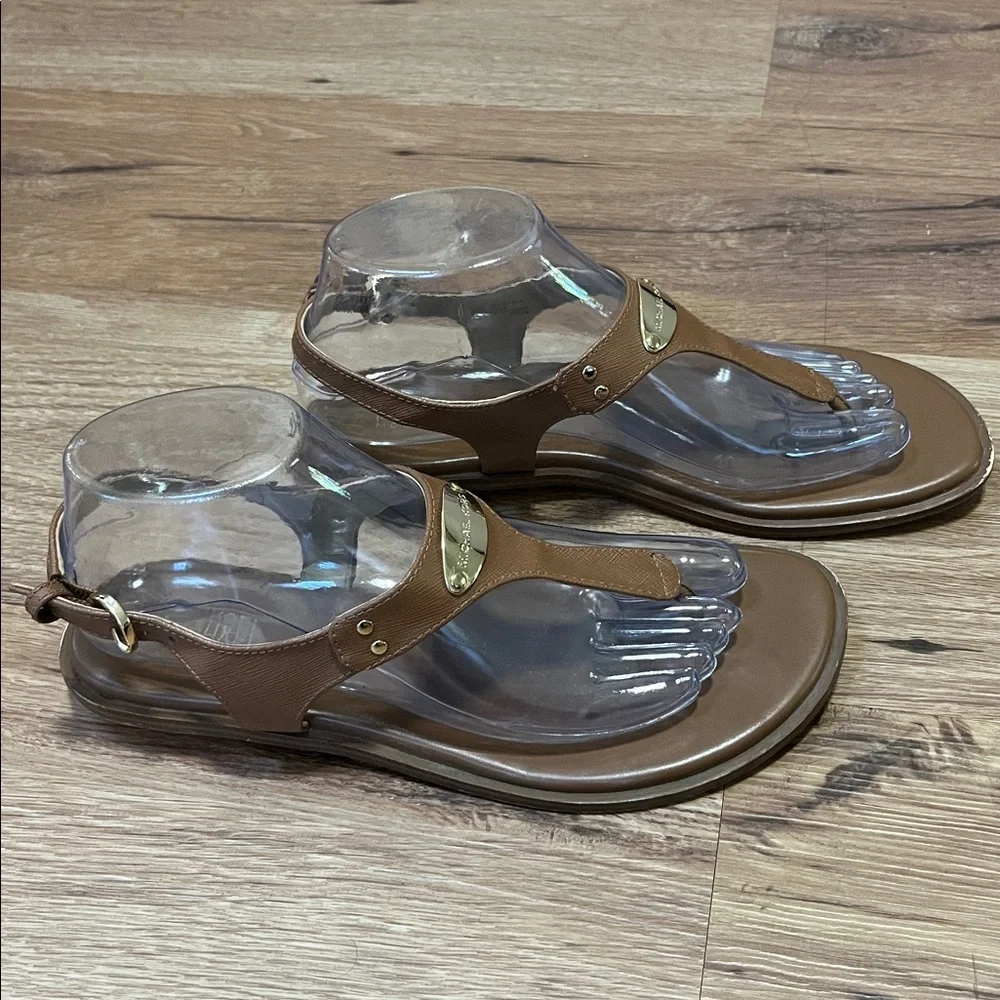 Michael Michael Kors thong style sandal, size 8 - Picture 2 of 6